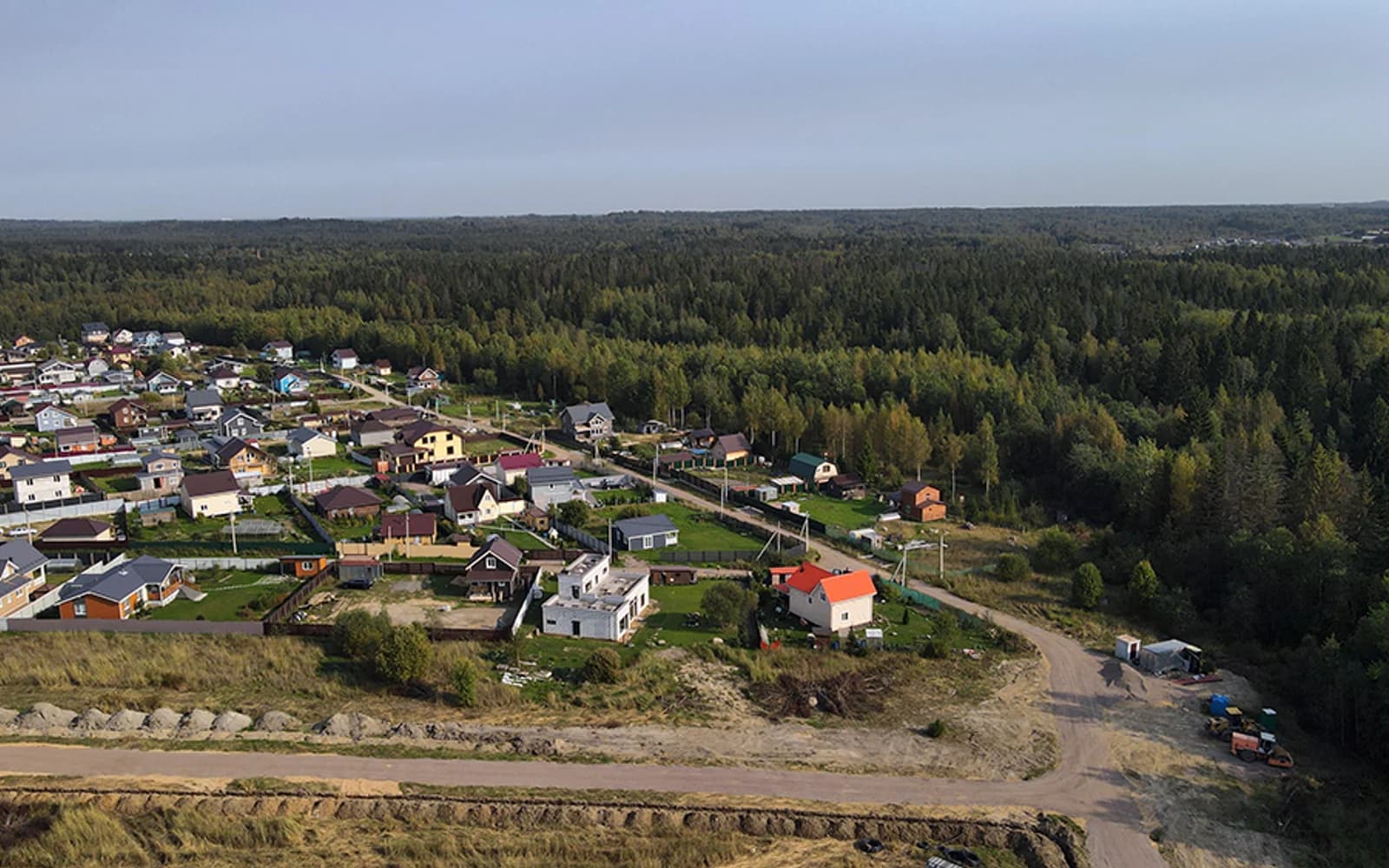 Усадьба в Екатериновке — территория посёлка, 2